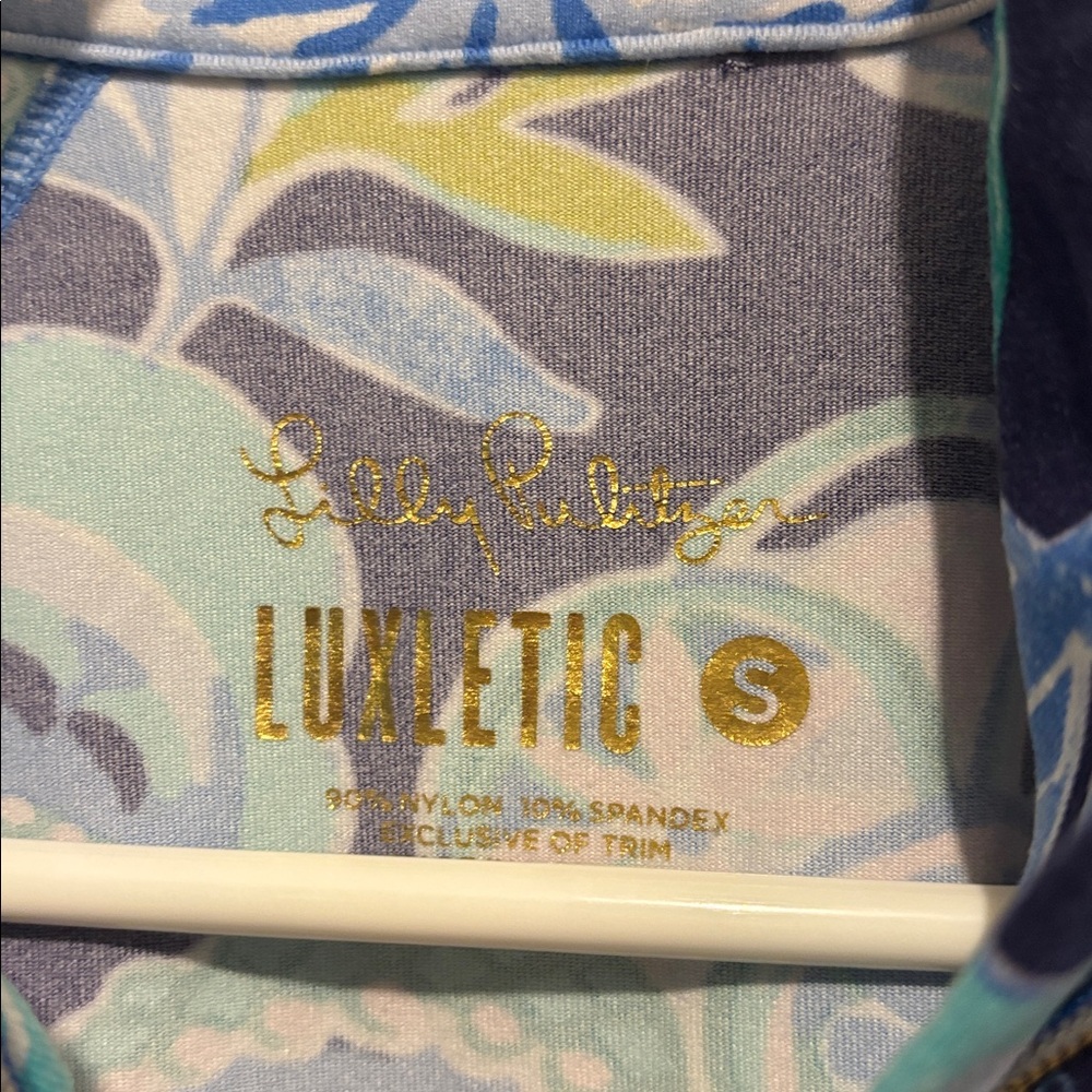 Lilly Pulitzer Luxletic  zip up - Picture 4 of 5